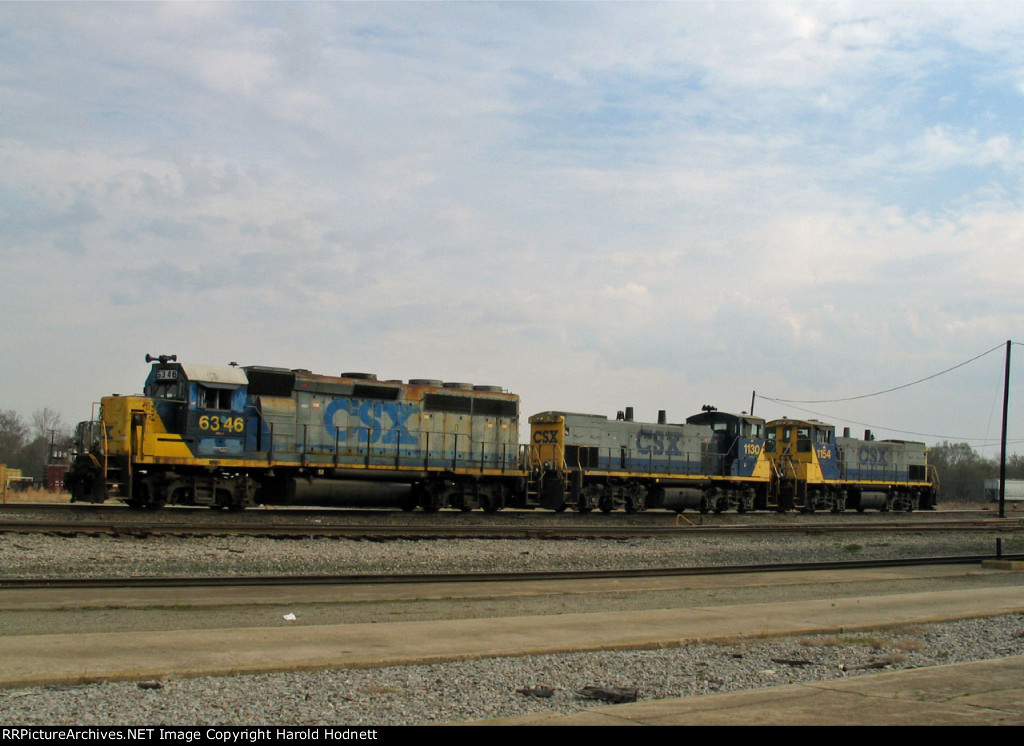 CSX 6346, 1130, & 1154 work the yard